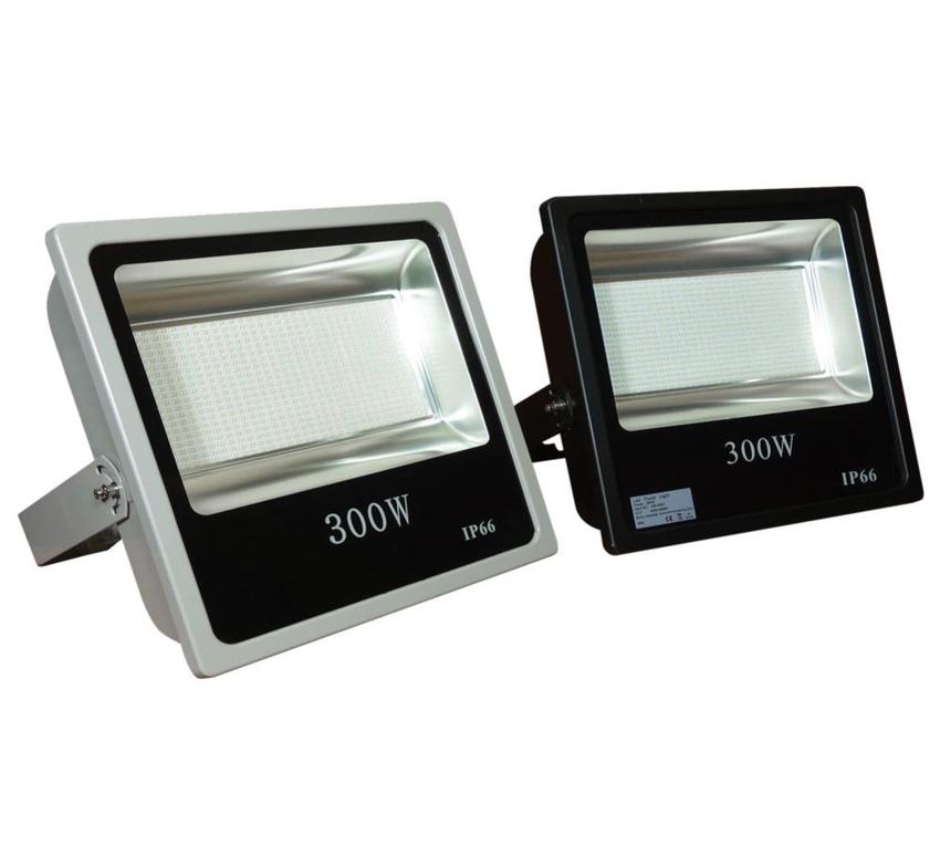 Ultralite Messefluter LED 300W, 120°, 5000K, schwarz 30000lm, CRI82, TLCI70, 580 Lux bei ca. 5m, IP66