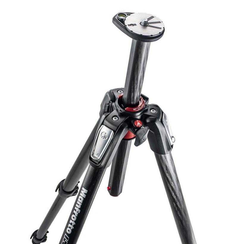 MANFROTTO 055 Carbon Stativ (3 Segmente) max. Höhe: 170cm, max. Belastung: 9kg