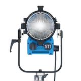 ARRI True Blue ST1, Studio, 1000W, MAN, blau/silber, ohne Stecker, Kabel 1.5m, 4-FT, FFR, 220-250V
