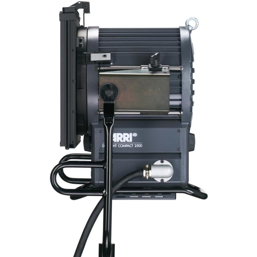 ARRI DAYLIGHT Compact 2500W Theater, Kabell. 0.6m, grau, MAN (manuell bedienbar), Intern. (VEAM), *****ABGEKÜNDIGT!**