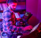 Pioneer CDJ-1500X  Professioneller DJ-Multiplayer platzsparendes Design, 10,1" Touchscreen &  CoBeat-Service