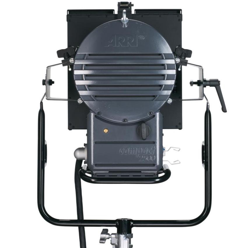 ARRI DAYLIGHT Compact 2500W Theater, Kabell. 0.6m, grau, MAN (manuell bedienbar), Intern. (VEAM), *****ABGEKÜNDIGT!**