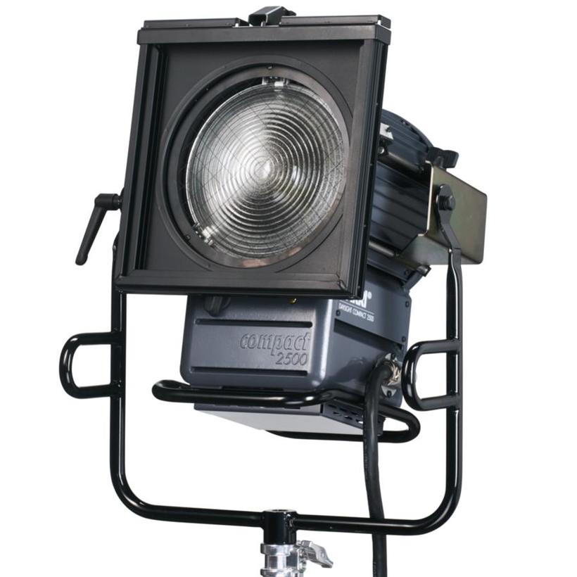 ARRI DAYLIGHT Compact 2500W Theater, Kabell. 0.6m, grau, MAN (manuell bedienbar), Intern. (VEAM), *****ABGEKÜNDIGT!**