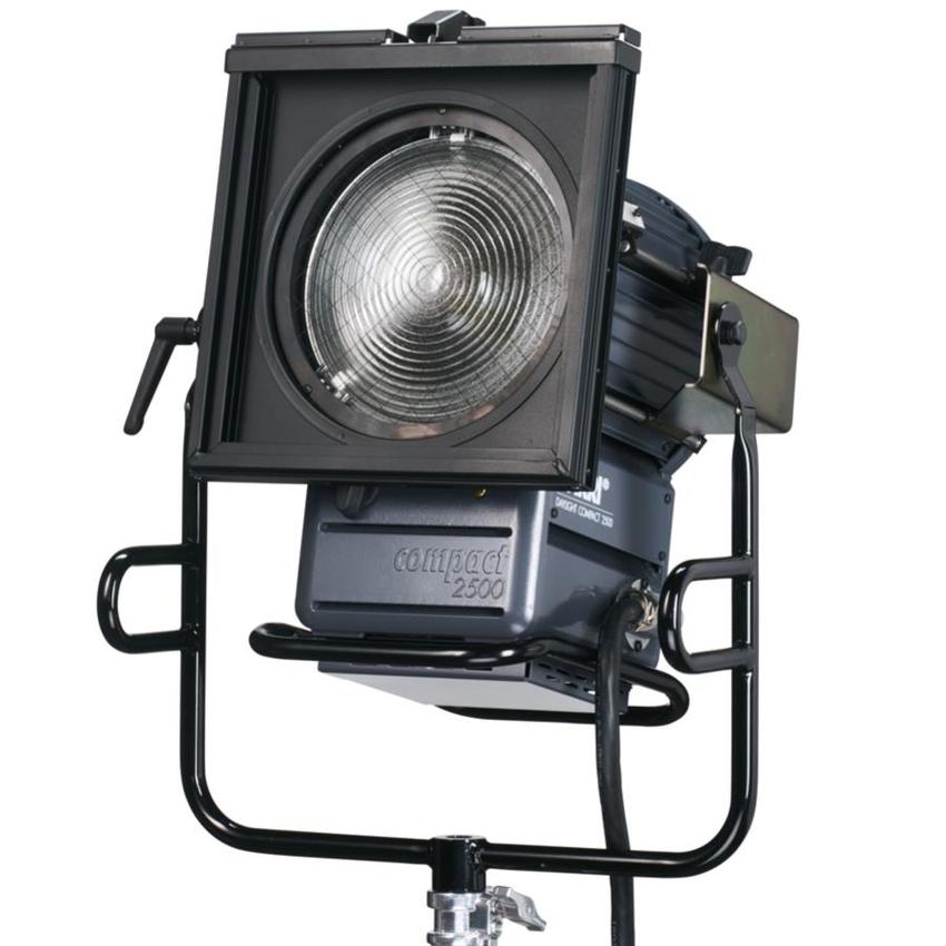 ARRI DAYLIGHT Compact 2500W Theater, Kabell. 0.6m, grau, MAN (manuell bedienbar), Intern. (VEAM), *****ABGEKÜNDIGT!**