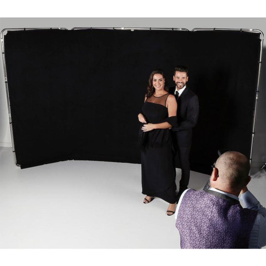 Manfrotto Panorama Hintergrund 4m (Schwarz) 4m x 2.3m (Kit mit Stoff und Rahmen)