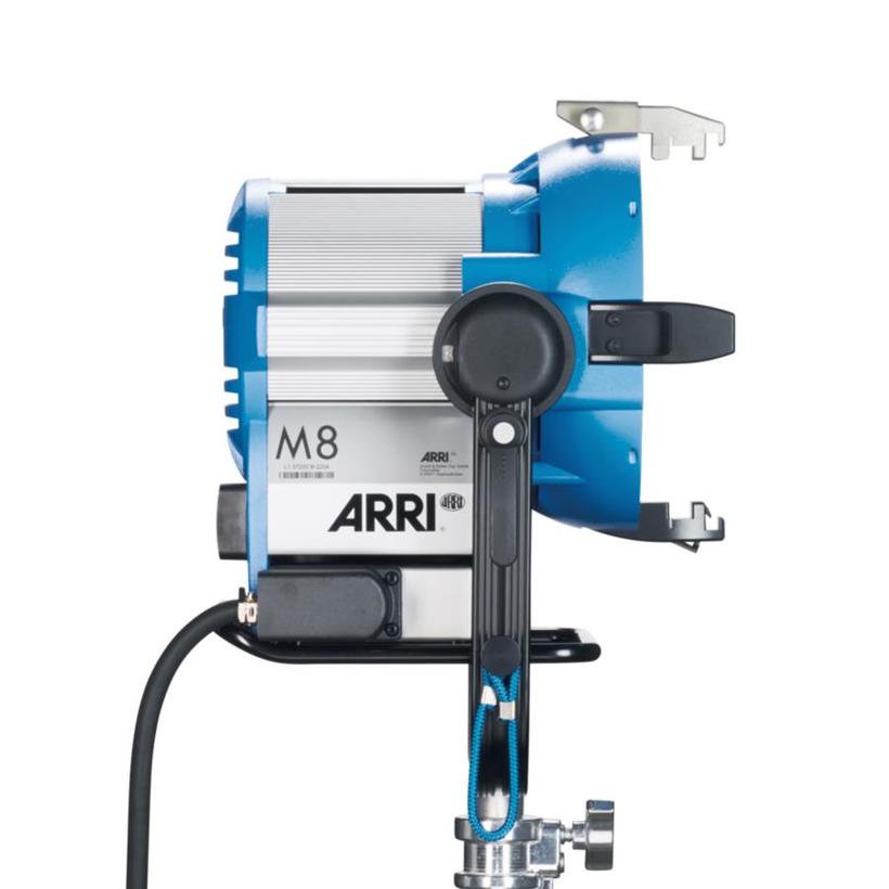 ARRI M8, 800W/SE Tageslicht Scheinwerfer blau/silber, VEAM, Daylight M-Series, Open Face