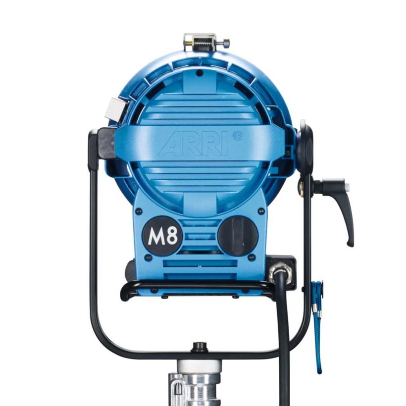 ARRI M8, 800W/SE Tageslicht Scheinwerfer blau/silber, VEAM, Daylight M-Series, Open Face