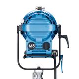 ARRI M8, 800W/SE Tageslicht Scheinwerfer blau/silber, VEAM, Daylight M-Series, Open Face