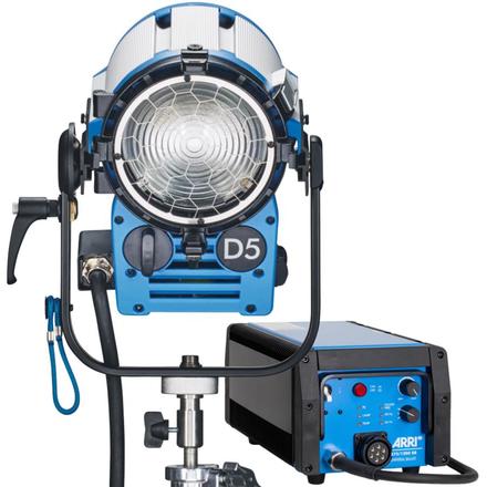 ARRI True Blue D5 Basic Set inkl. 4-Flügeltor, Filterrahmen, Vorschaltgerät & Kabel *Product Runout