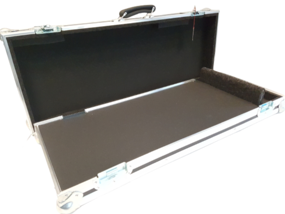 Case für Zero88 FLX S48 (VL54108-048), schwarz, Netzteilfach Haubencase mit 4x Butterfly mittel, 1x Ledergriff