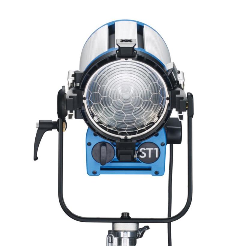 ARRI True Blue ST1, Studio, 1000W, MAN, blau/silber, Schuko, Kabel 1.5m, 4-FT, FFR, 220-250V
