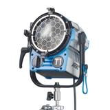 ARRI True Blue T1, 1000W, MAN, blau/silber, Schuko, Kabel 3m, 4-FT, FFR, Schnurschalter, 220-250V