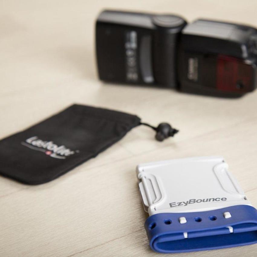 Manfrotto EzyBounce: Reflektorkarte für Systemblitze 