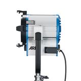 ARRI True Blue ST1, Studio, 1000W, MAN, blau/silber, Schuko, Kabel 1.5m, 4-FT, FFR, 220-250V