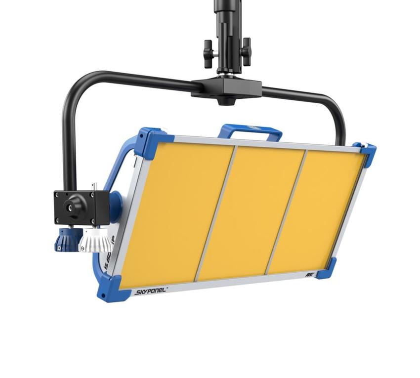 ARRI SkyPanel S60-RP LED Softlight 3200 K Remote Phosphor 3m Kabel pole operated, blau-silber