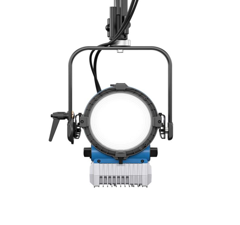 ARRI L7-C PLUS BLUE/SILVER, Fresnel, HANGING, 2800K-10000K, 180 W RGBW LED Light Engine, powerCON® TRUE1, ohne Kabel