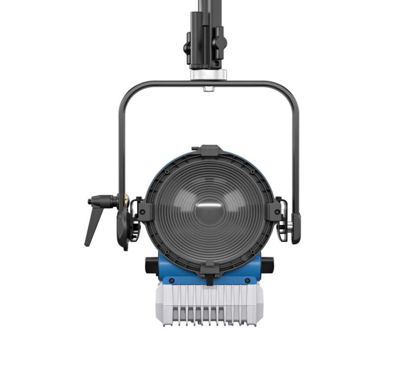 ARRI L7-C PLUS BLUE/SILVER, Fresnel, HANGING, 2800K-10000K, 180 W RGBW LED Light Engine, powerCON® TRUE1, ohne Kabel