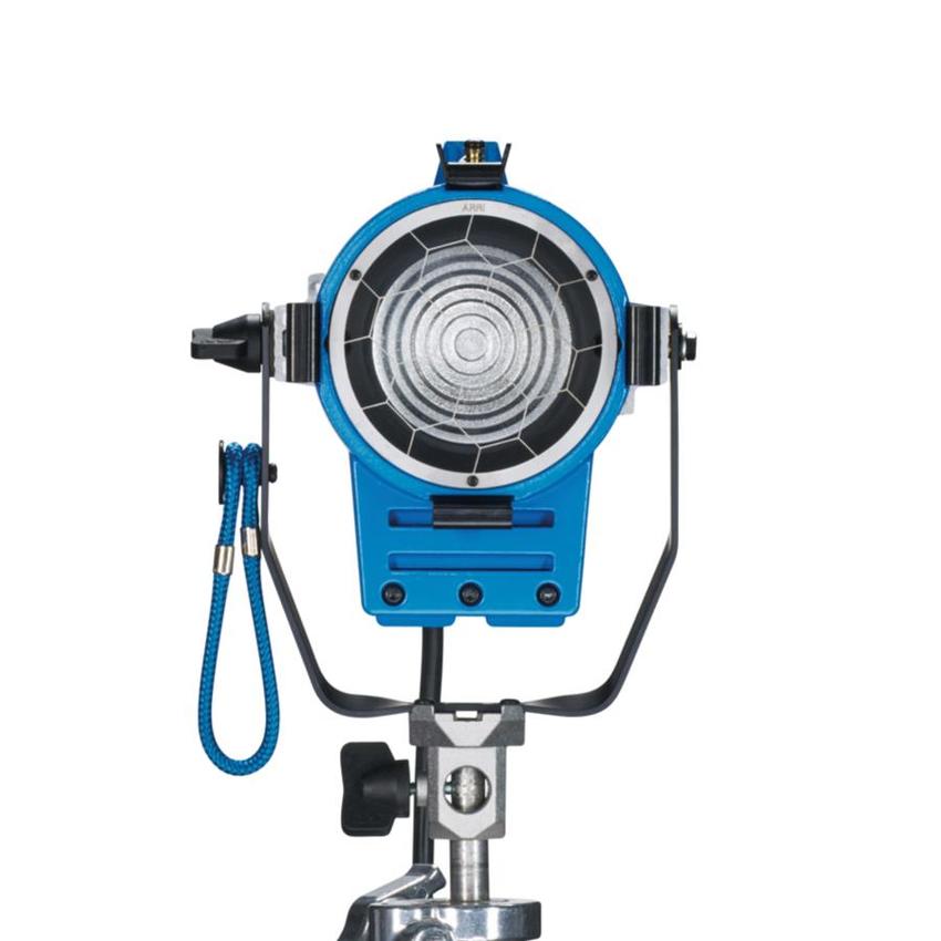 ARRI 300 PLUS, 300W, MAN, blau/silber, Schuko, Kabel 3.5m, 4-FT, FFR, 90-250V