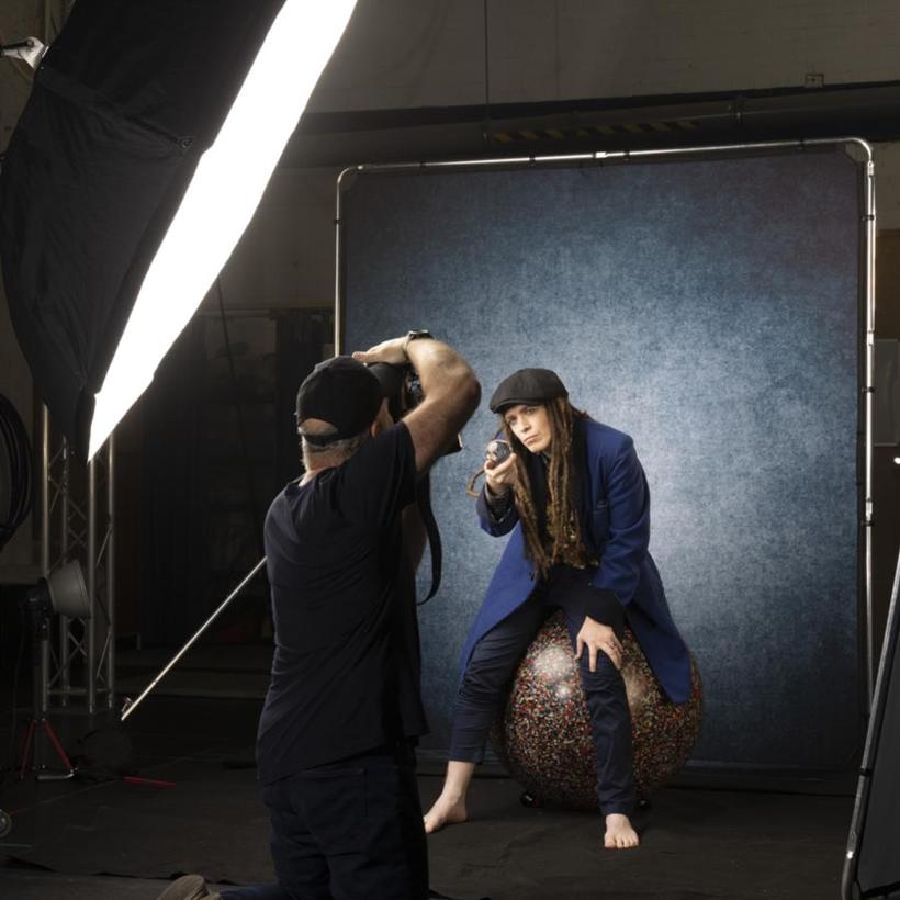 Manfrotto EzyFrame Vintage Ink, 2 x 2,3 m Hintergrund im Vintage-Stil, Farbe:Tinte, inkl. Rahmen  & Transporttasche