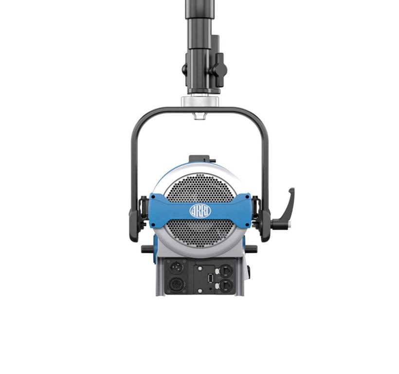 ARRI L5-C PLUS BLUE/SILVER, Fresnel, HANGING, 2800K-10000K, 100 W RGBW LED Light Engine, powerCON® TRUE1, ohne Kabel