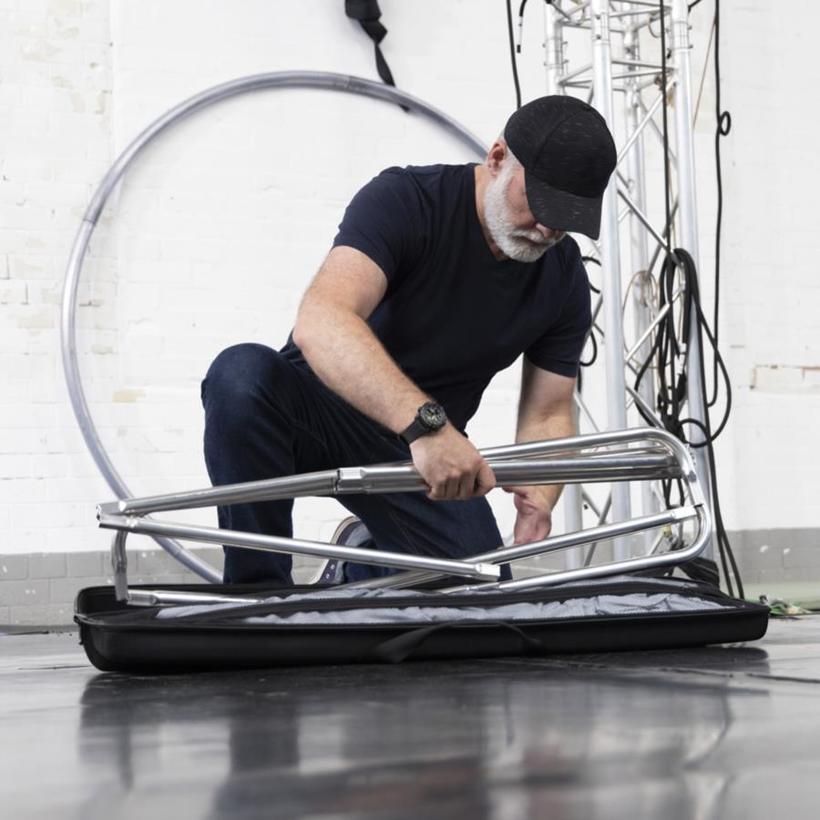 Manfrotto EzyFrame Vintage Aubergine, 2 x 2,3m Hintergrund im Vintage-Stil, Farbe: Aubergine, inkl. Rahmen und Tasche