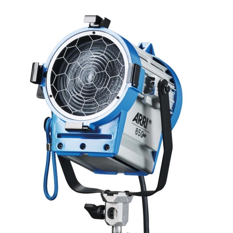 ARRI 650 PLUS, 650W, MAN, blau/silber, ohne Stecker, Kabel 3m, 4-FT, FFR, 220-250V