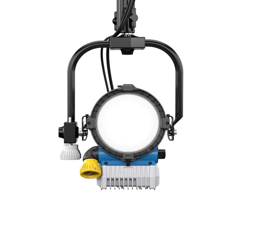 ARRI L7-C PLUS BLUE/SILVER, P.O.Fresnel, HANGING,2800-10000K 180 W RGBW LED Light Engine, powerCON® TRUE1, ohne Kabel