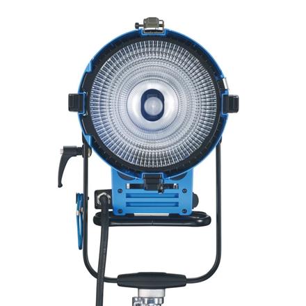 ARRI M18, 1800W/1200W, single ended, MAN, blau/silber, International, Kabel 0.5m **Product Runout**