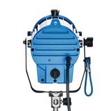 ARRI 650 PLUS, 650W, MAN, blau/silber Schuko, Kabel 3m, 4-FT, FFR, 220-250V *Product Runout